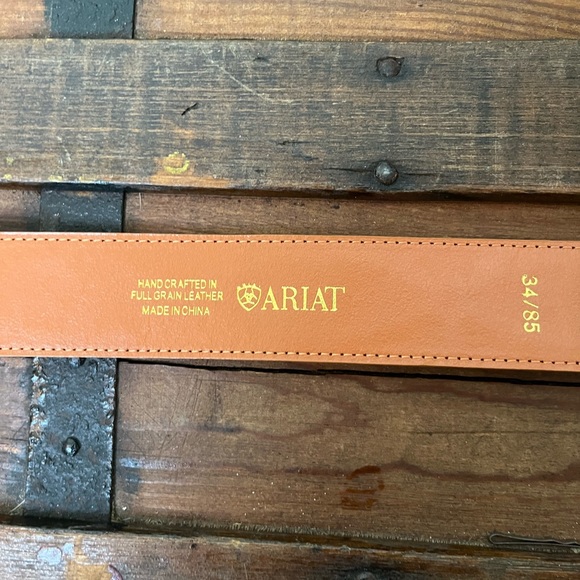 ariat belt bronze buckle and studs twinrivers color sandstorm size 34 New 2007